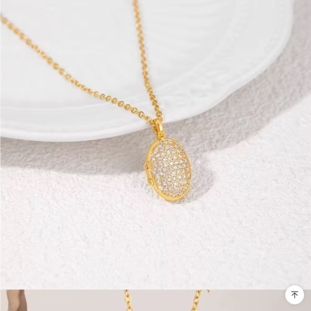 New 18k Gold Crystal Encrusted Locket
